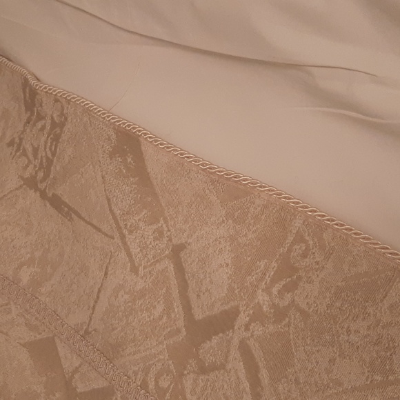 Hotel throw blanket - Picture 6 of 12